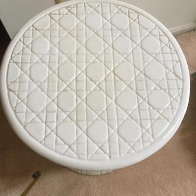 Large pedestal ceramic stand