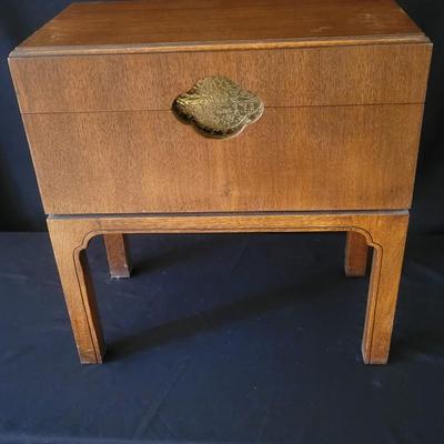 Small Wooden Chest (FR-DW)