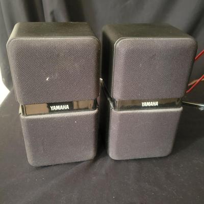 Yamaha Powered Sub Woofer and Satellite Speakers (FR-DW)