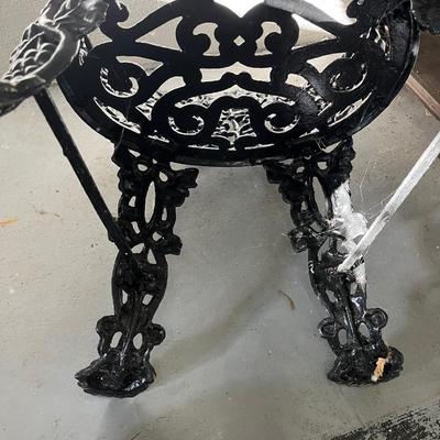 Wrought Iron Chairs (G-MG)