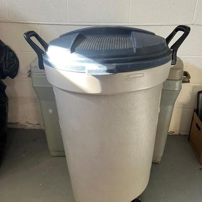 32 Gallon Rubbermaid Wheeled Garbage can & Two Sears Garbage Cans (G-MG)