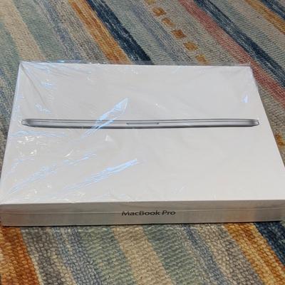 1907 Apple MacBook Pro Laptop Model A1398