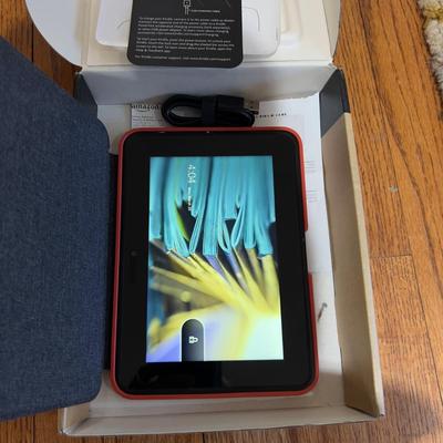 1911 Amazon Kindle Fire HD Model C43Z60