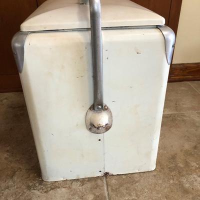 Antique 7-up refrigerator Ice Chest cooler