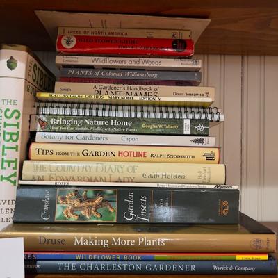 658 Lot of Garden Books