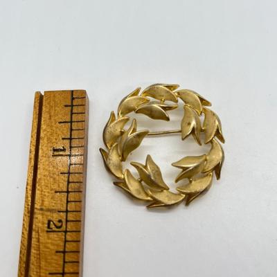 LOT 27: Six Goldtone Pins Crown Trifari and more