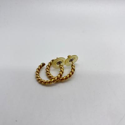 LOT 51: Ten Pairs Goldtone Earrings