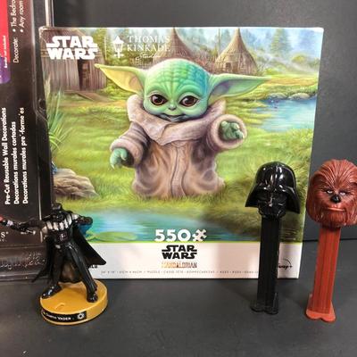 LOT 139M: Star Wars Collection: 550-Piece Thomas Kinkade 