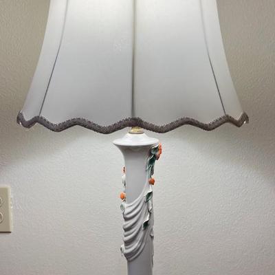 Vintage Table Lamp White Coral Floral Ceramic Large w/Shade Estate MCM