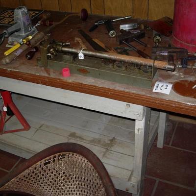 Work Bench with vice very heavy duty..