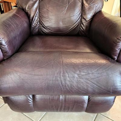 Lot #133  Lazy-Boy Recliner - Brown Leather - good condition