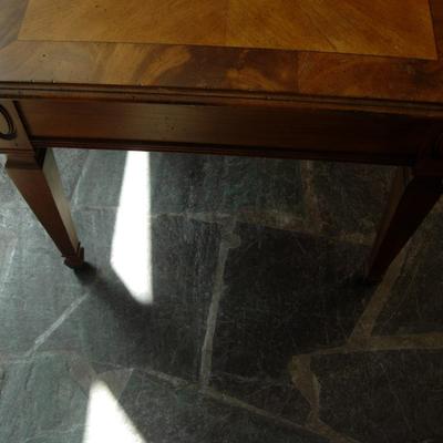 Hekman Side Wood Table
