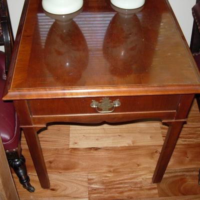 2 Hekkman Side Table (pair)