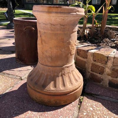 2 terracotta pedestal bases