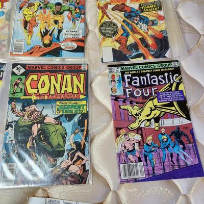 Lot of 12 Vintage Comic Books Spiderman Fantastic Four