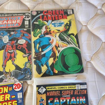 Lot 6 vintage Comic Books