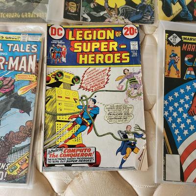 Lot 6 vintage Comic Books