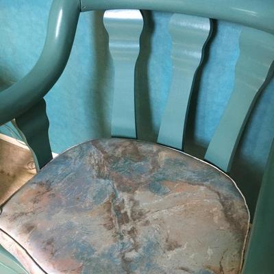 80's lacquered chair with removable cushion