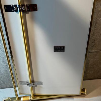 Swing-n-Vue in Original Box 