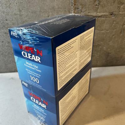 Wipe and Clear Glass lens Cleaners