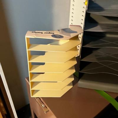 Metal File Trays for Files on the Desk