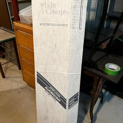 4 foot Florescent Light new in the Box 