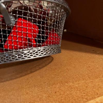 Cute Basket of Small Jars as a gift of your honey and jams. 