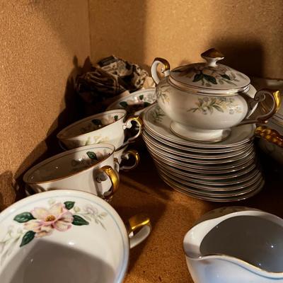 Grace China made in Japan Pattern is  ROCHELLE