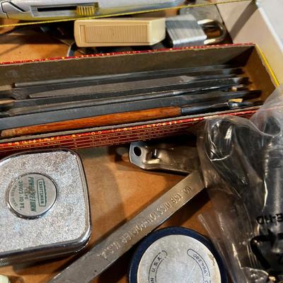 Tray of Misc. Tools, Mouse Traps (new), Files, Sockets Etc.