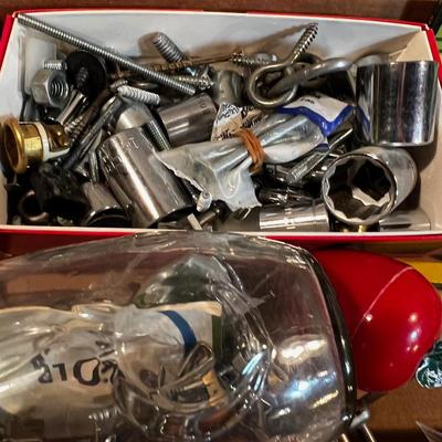 Tray of Misc. Tools, Mouse Traps (new), Files, Sockets Etc.