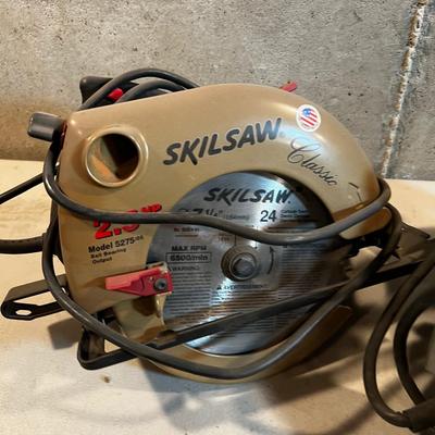 2 Skill Saws 