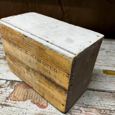 Wood Crate Remington Ammo but has been painted over 