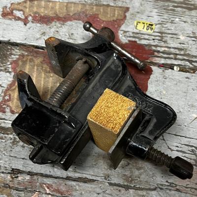 PS&W Small Bench Vice 