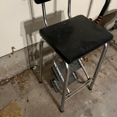 Awesome Black Vinal Seat Step Stool