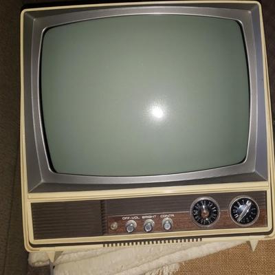 Vintage General Electric TV television
