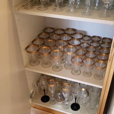 Vintage mirrored bar