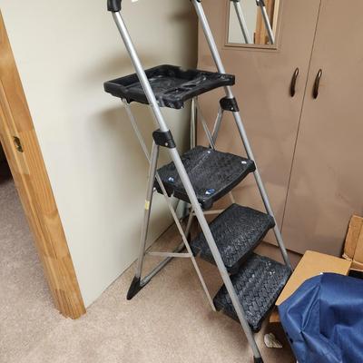 3 Step Ladder with tray Cosco
