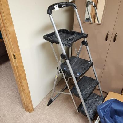 3 Step Ladder with tray Cosco