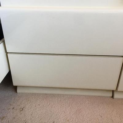 1980â€™s Laminate nightstand/end table