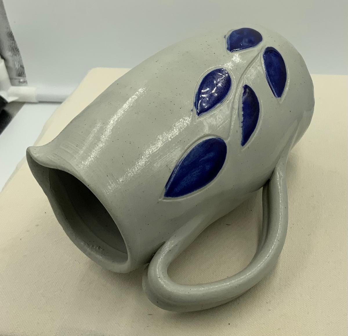 Williamsburg pottery