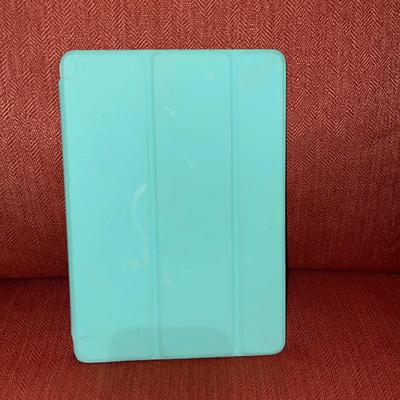 LOT 2002 Apple IPad Model: A1893 6th Generation 9.7â€ Screen