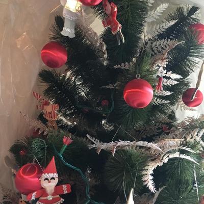 Artificial 6' Christmas tree with ornaments