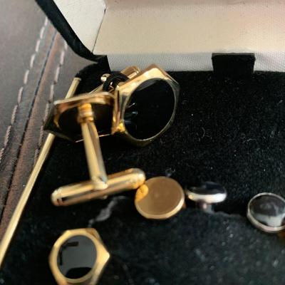 Vintage & Bill Blass Cufflinks Lot