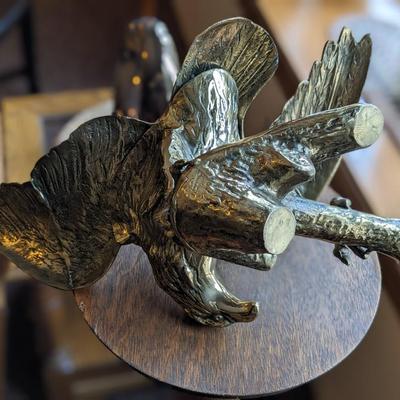VINTAGE SOLID BRASS PERCHED EAGLE STATUE, 18