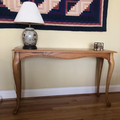 LOT 9M: Wooden Accent Table w/ Lamp & Coasters