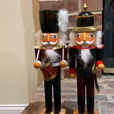 LOT:65G:  Wooden Holiday Nutcracker Soldiers (4)