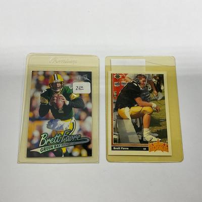 -30- SPORTS | Brett Favre Plaque and Cards