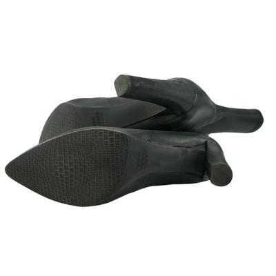 Stuart Weitzman Heeled Leather Boots 9