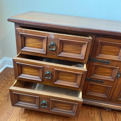 Wood Chest of Drawers (BR-MK)