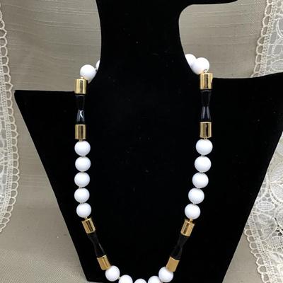 Vintage Napier Signed White Black And Gold Beaded Necklace